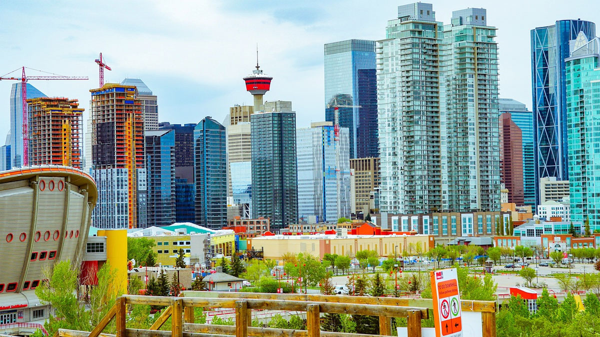 A Captivating View of Calgary, Alberta's Skyline